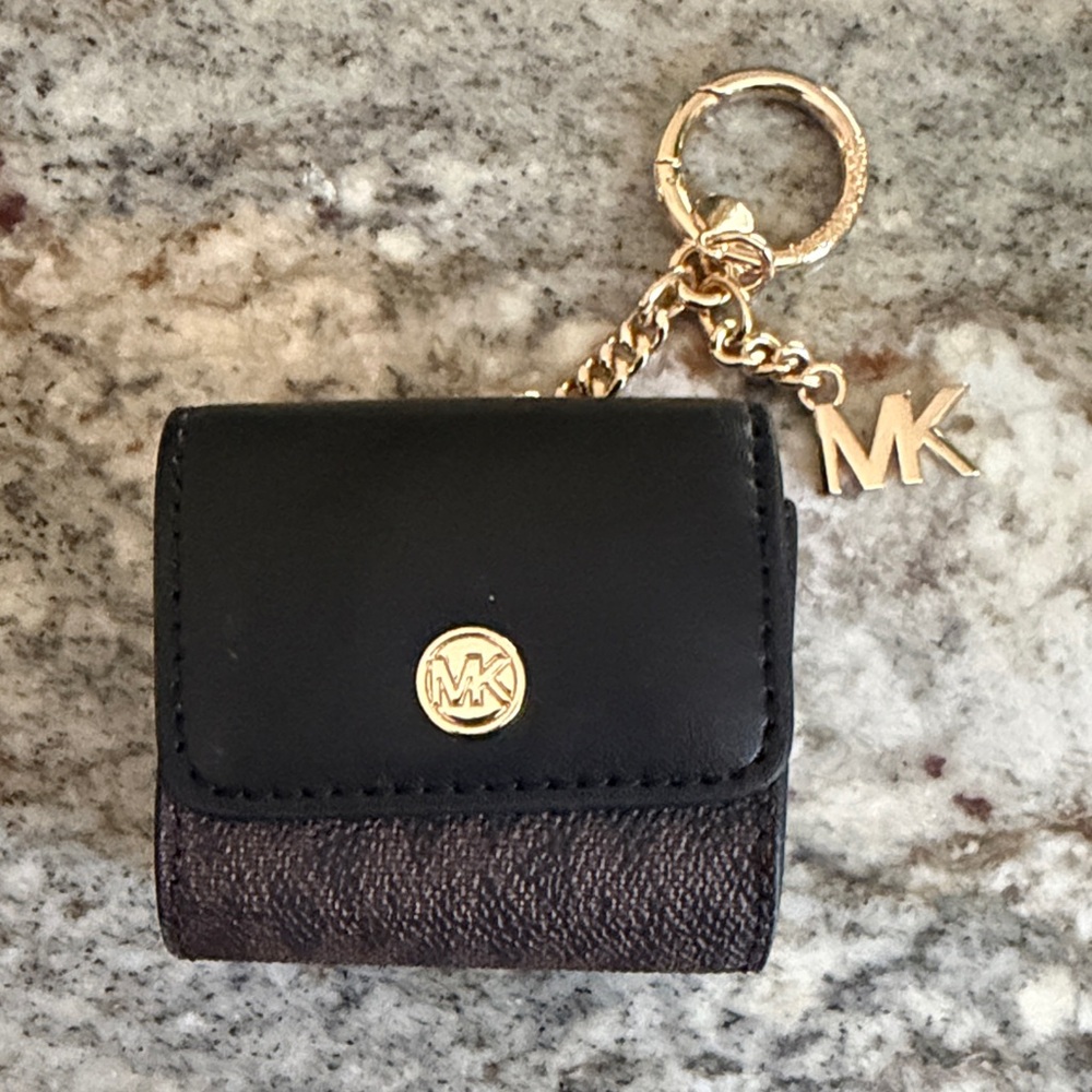 Michael Kors Black and Brown Key Holder air pod/ear bud case
